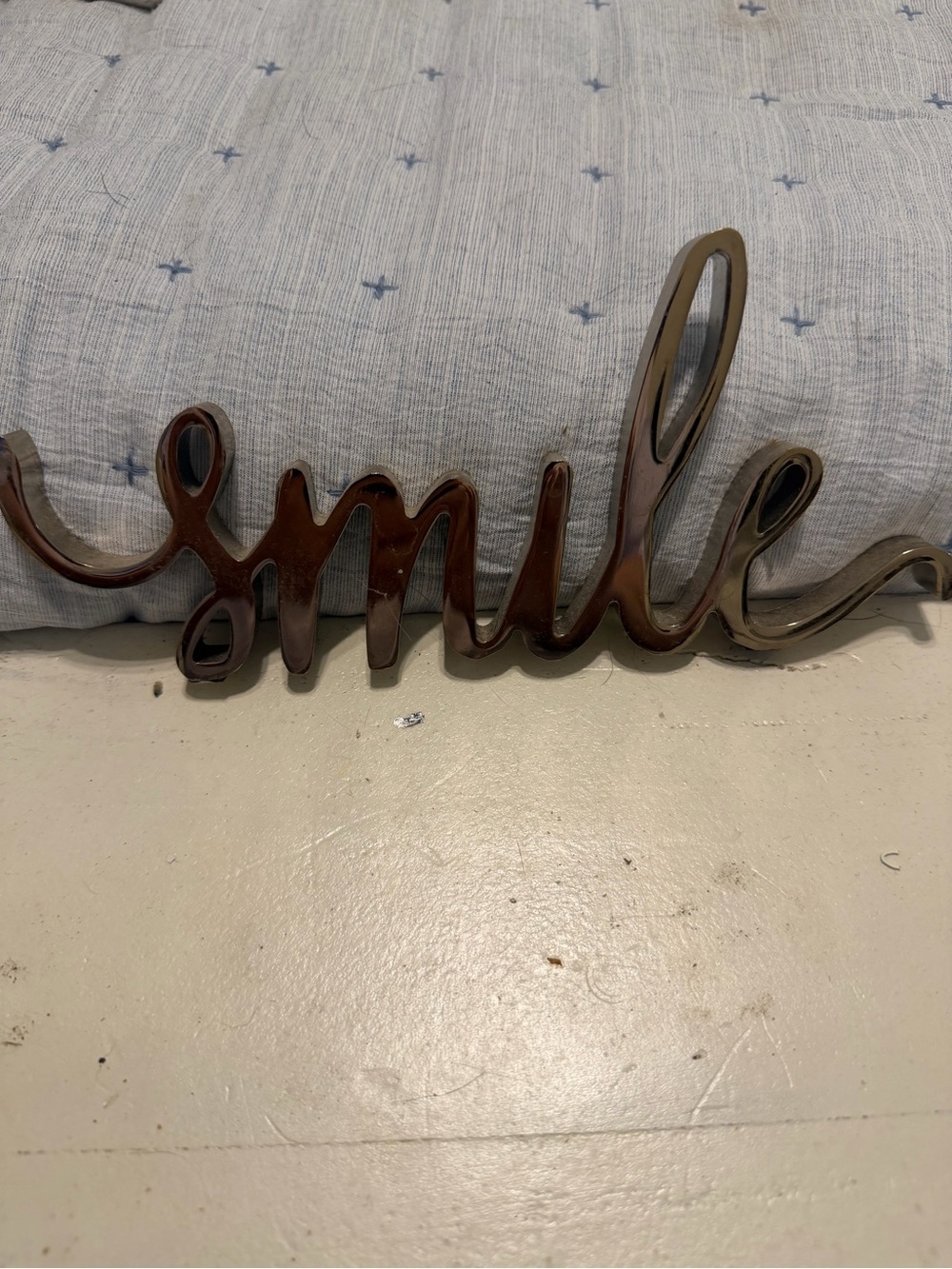 Smile Script Decor - silver Metal Accent